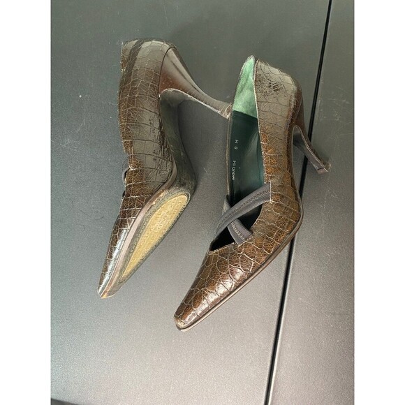 Donald Pliner pointed toe heels - Picture 3 of 7